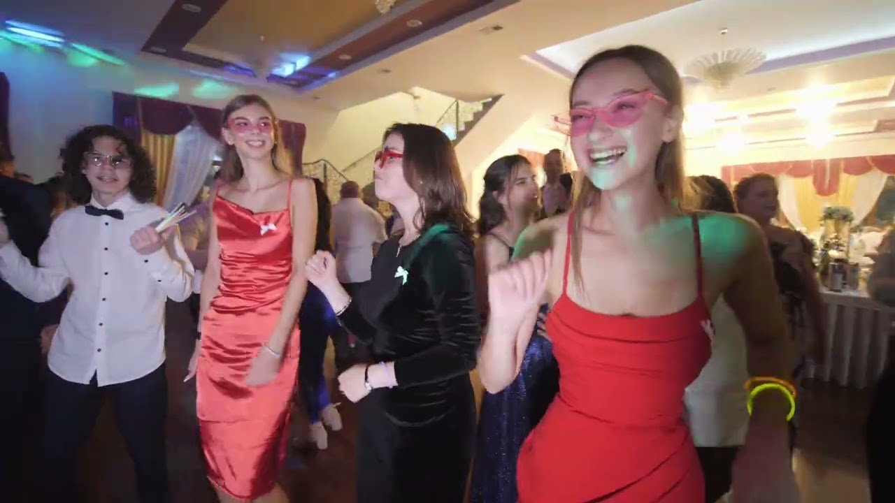 SVADBA - zábava (Tatranská Kotlina - Hučava) Hudobná skupina Favorit / DJ Bady  #lendak