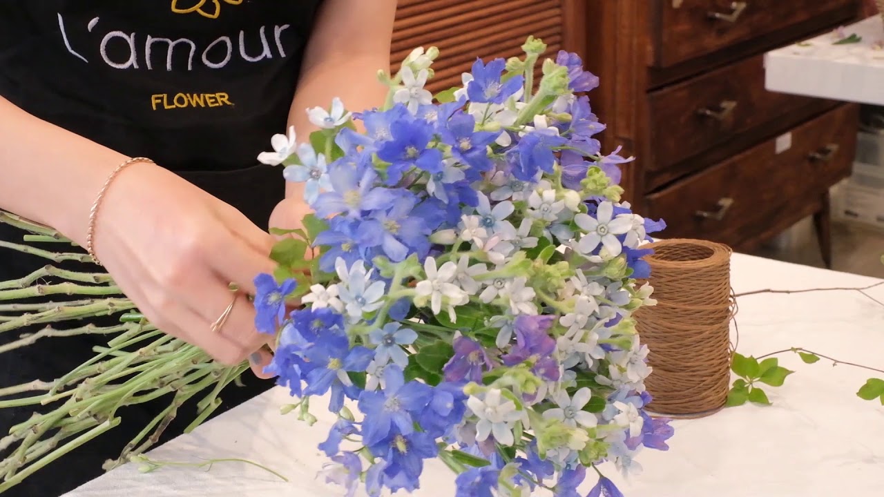 “HINT OF BLUE” BRIDAL BOUQUET TUTORIAL