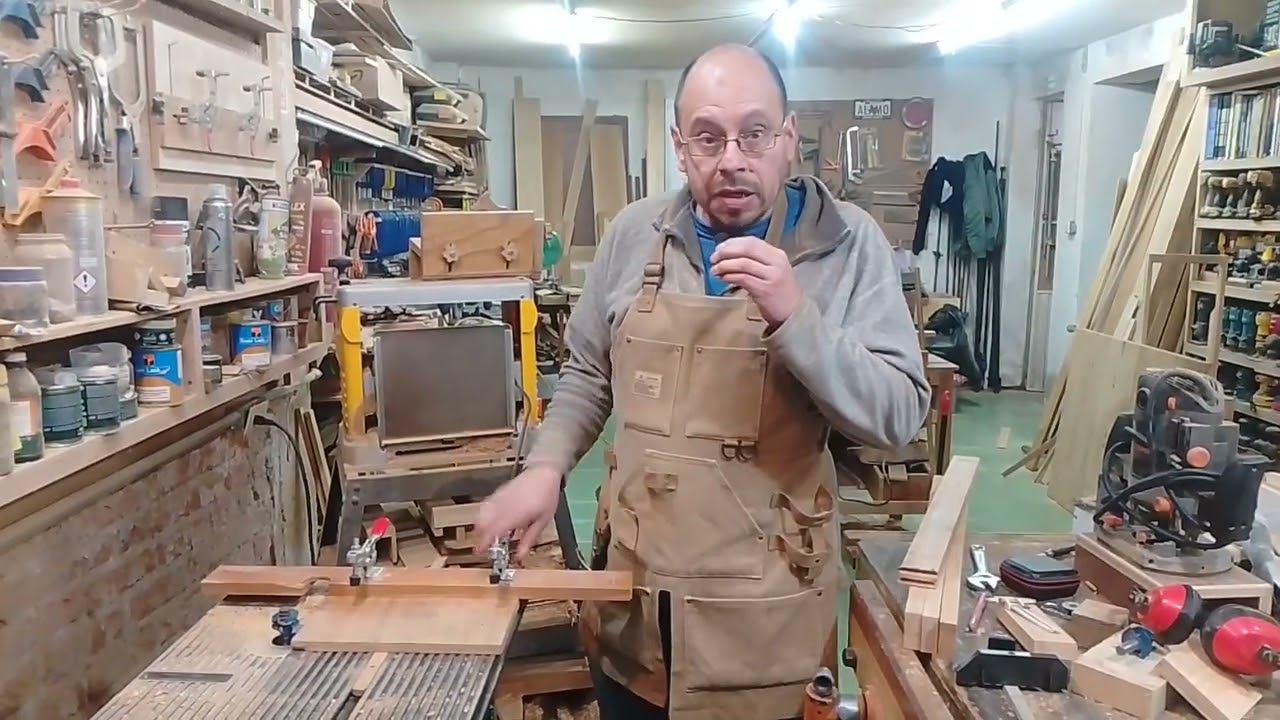 Fresado seguro Pt 2: En la testa de un listón para puerta de gabinete.