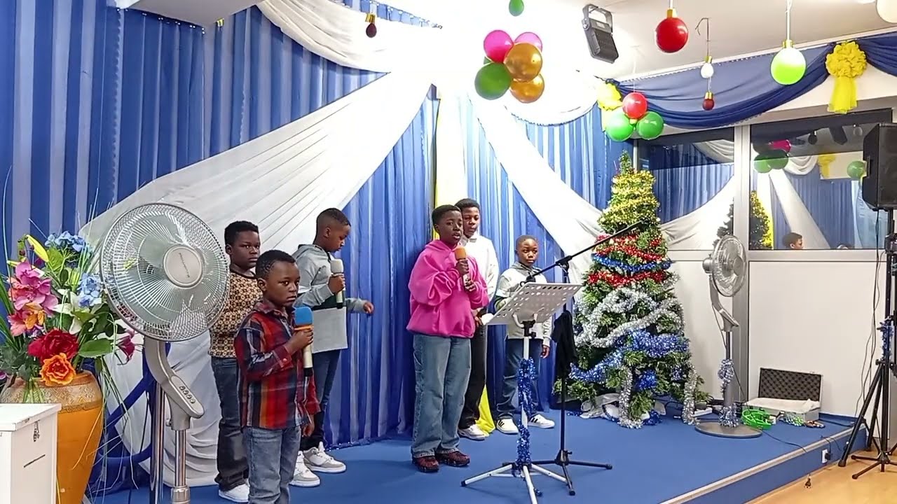 WHO IS LIKE YOU OH LORD // MIGHTY MAN OF WAR. #worship #choir #worshipmusic 
