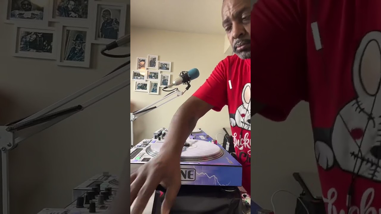 Dj BOOBIE BLENDZ & SHIT