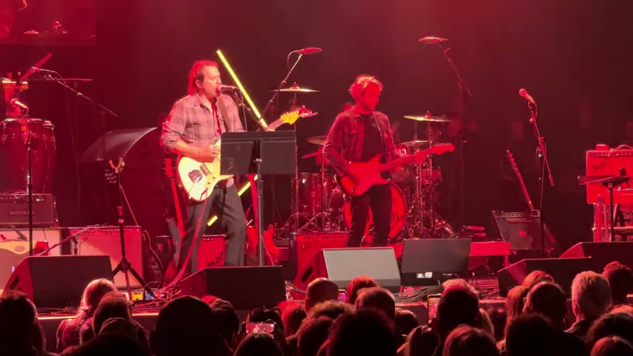 Brian Aubert of Silversun Pickups - Lovesong (The Cure) at Joey&rsquo;s Song Benefit Concert 01/10/2026