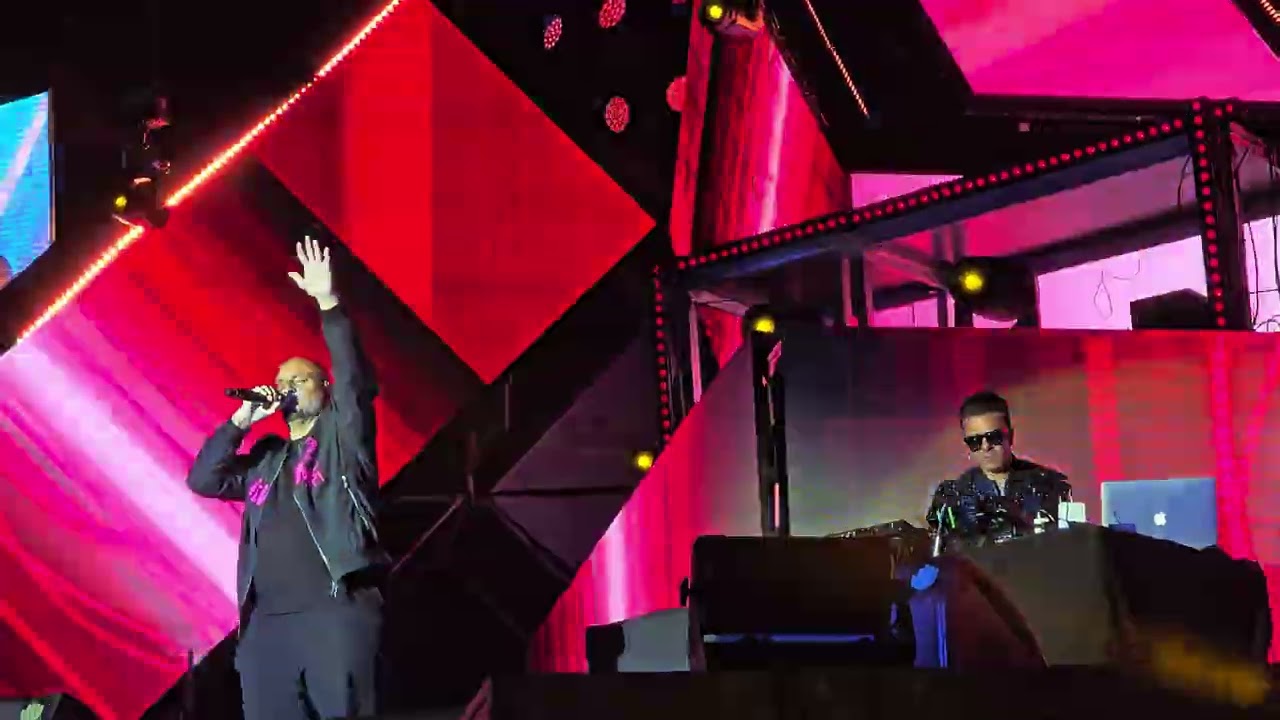 Eiffel 65 en el Love the 90's Madrid 2024. (Eiffel 65 at the Love the 90's festival in Madrid 2024)