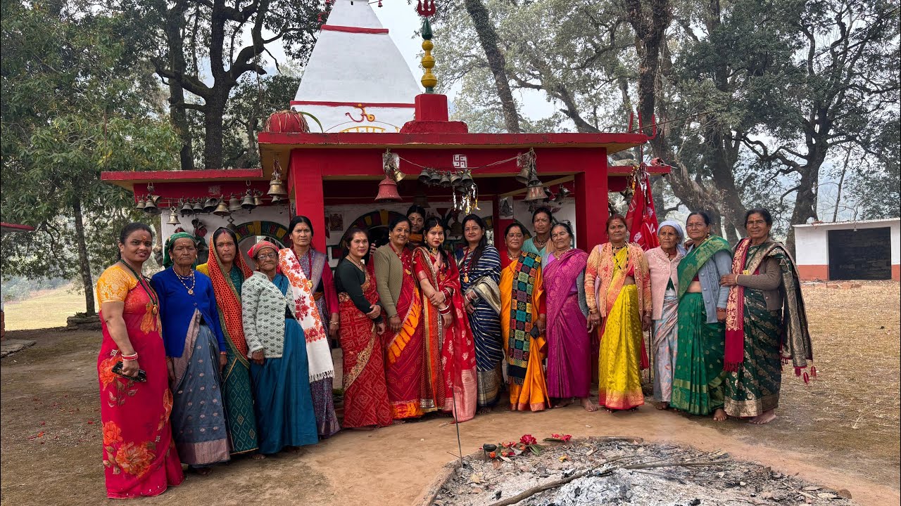 Aaj Gaon Ke Jagatmal Isht Dev Mandir Mai Sabne Milkar Ki Puja | Neetu Adhikari Vlogs
