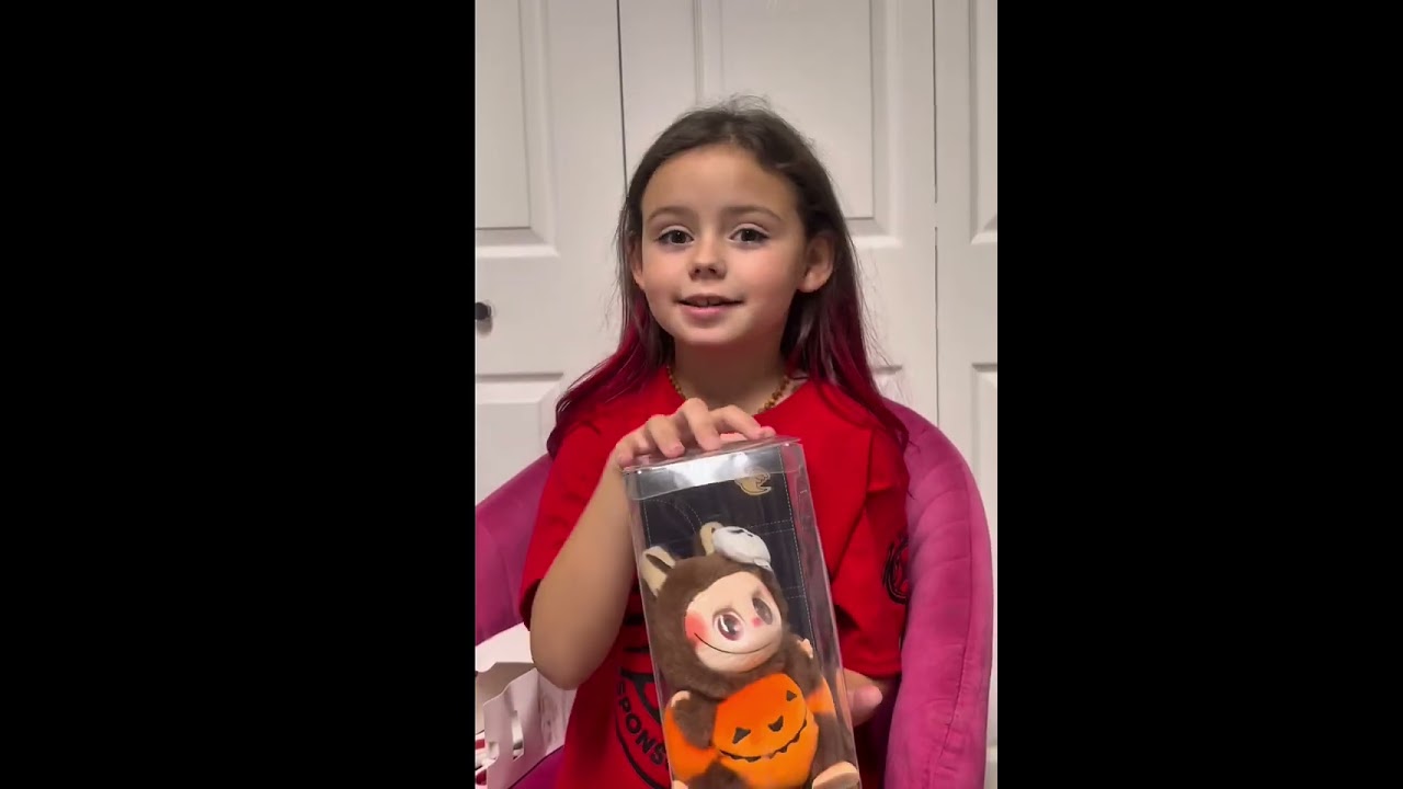 Unboxing trending Labubu #virallabubu #hopescope #toyreview