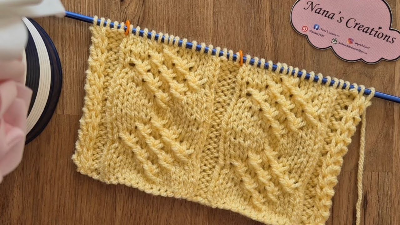 Motivo fantasia ai ferri n 780/Fancy knit stitch / Punto fantasia a dos agujas