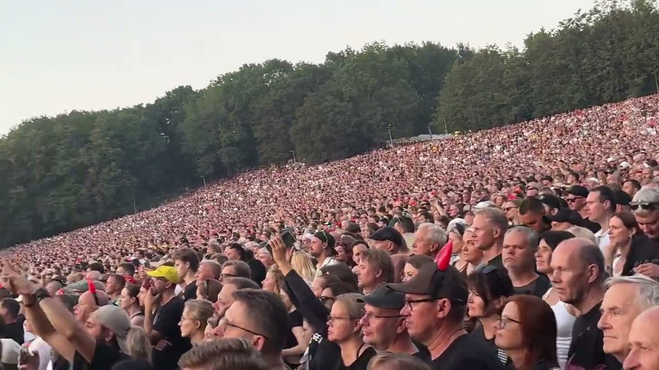 AC DC Tallinn 24.07.2025 - Dog eat Dog