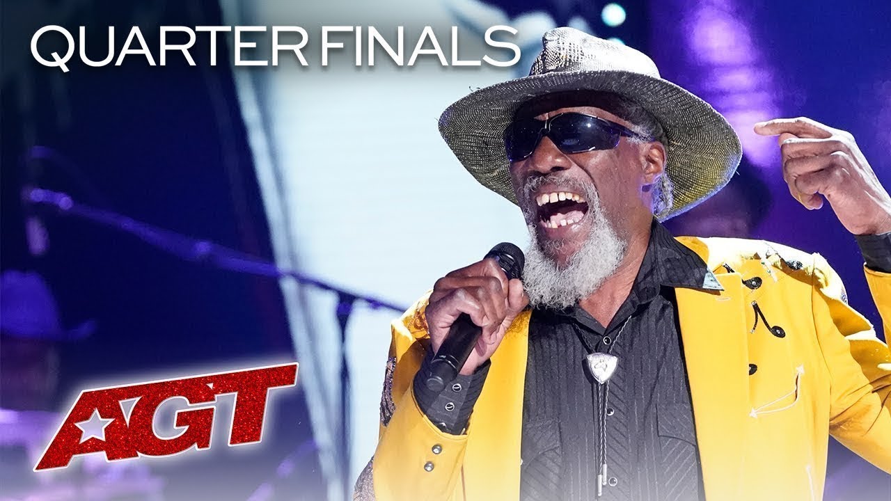 Robert Finley sings 