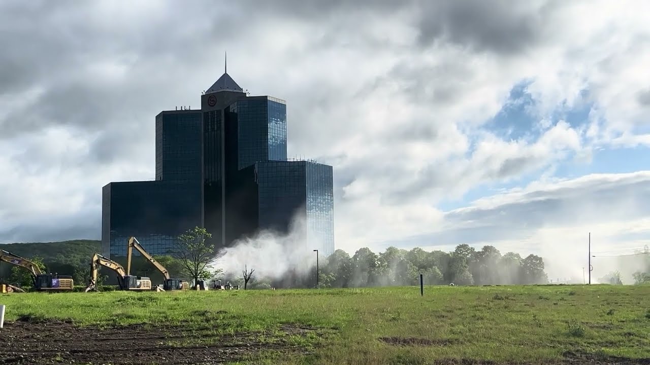 Implosion of Sheraton Crossroads Hotel in Mahwah, NJ