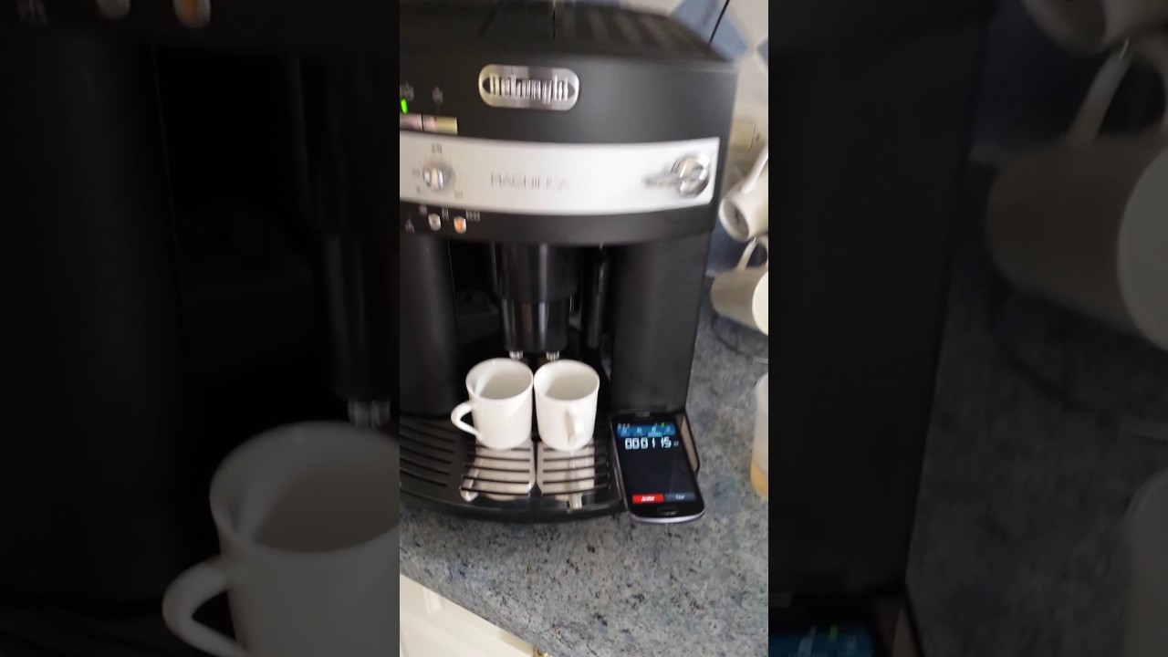 TEST Delonghi Magnifica expresso ESAM 3000B cafeti&egrave;re automatique