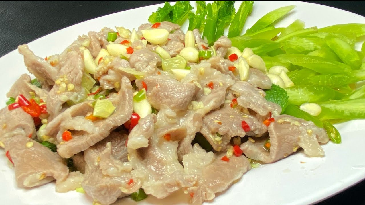 หมูมะนาว  อยากได้หมูนุ่มอย่าลวกในน้ำร้อน ทำแบบนี้หมูนุ่มเด้งสุกถึงข้างใน 
