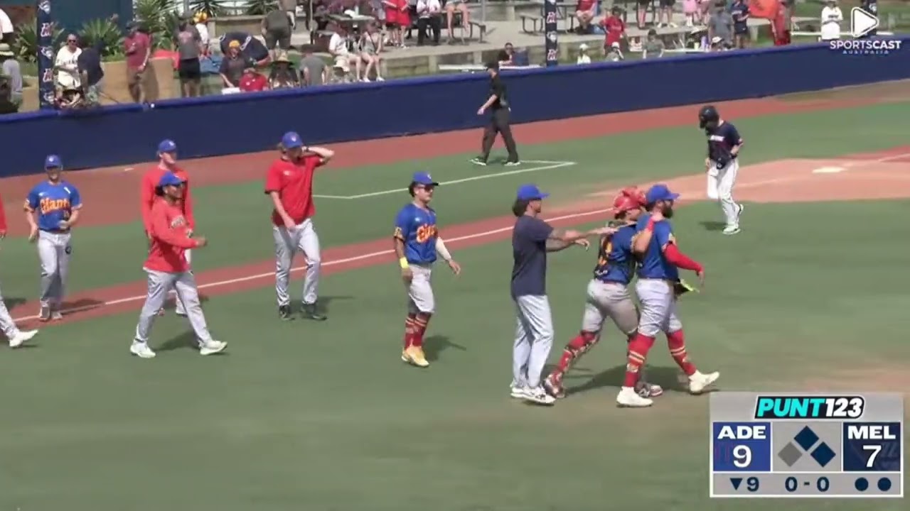 Todd Van Steensel sets the all-time Australian Baseball League saves record
