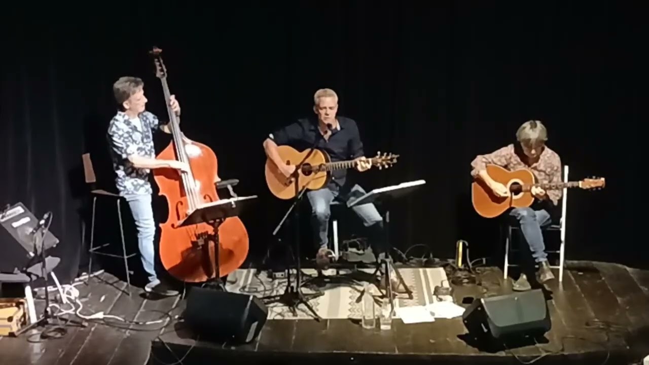 A l'ombre du coeur de ma mie – Trio Le Bon Maître (nous le pardonne)