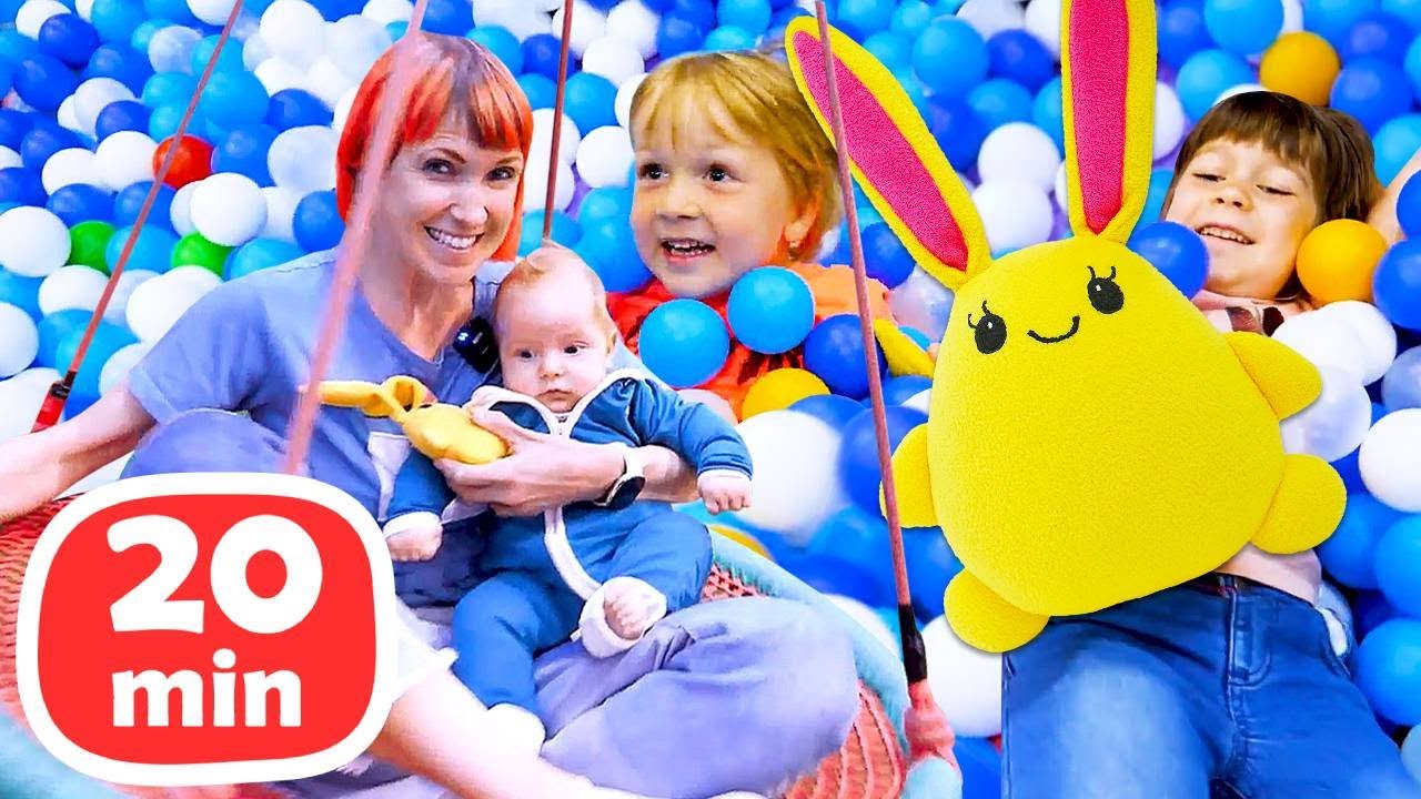 Avventura in barca con i nostri giocattoli preferiti! ⛵🐰 Show per bambini: Una mamma per Lucky!