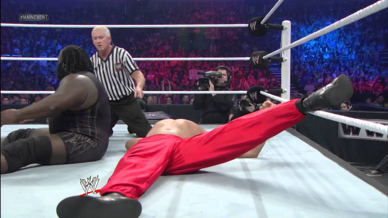 WWE Main Event - Mark Henry vs. The Great Khali: April 24, 2013
