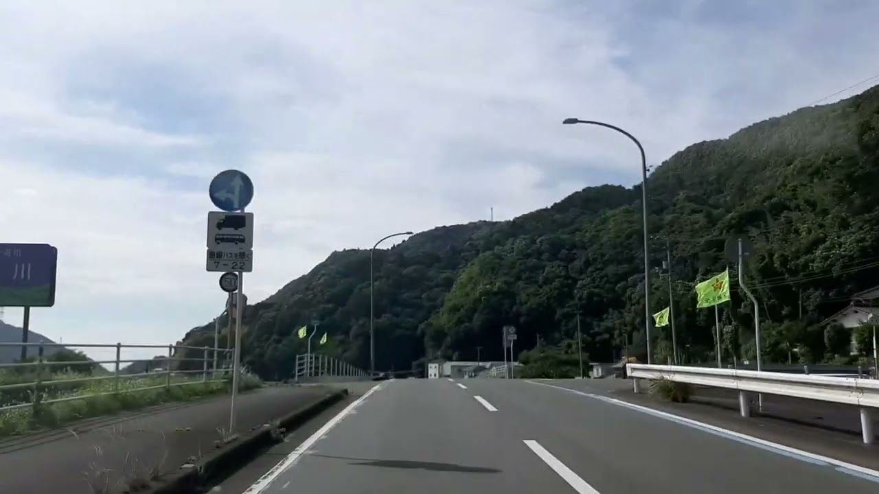 愛媛県大洲市、松ヶ花交差点からJR伊予長浜駅までドライブ