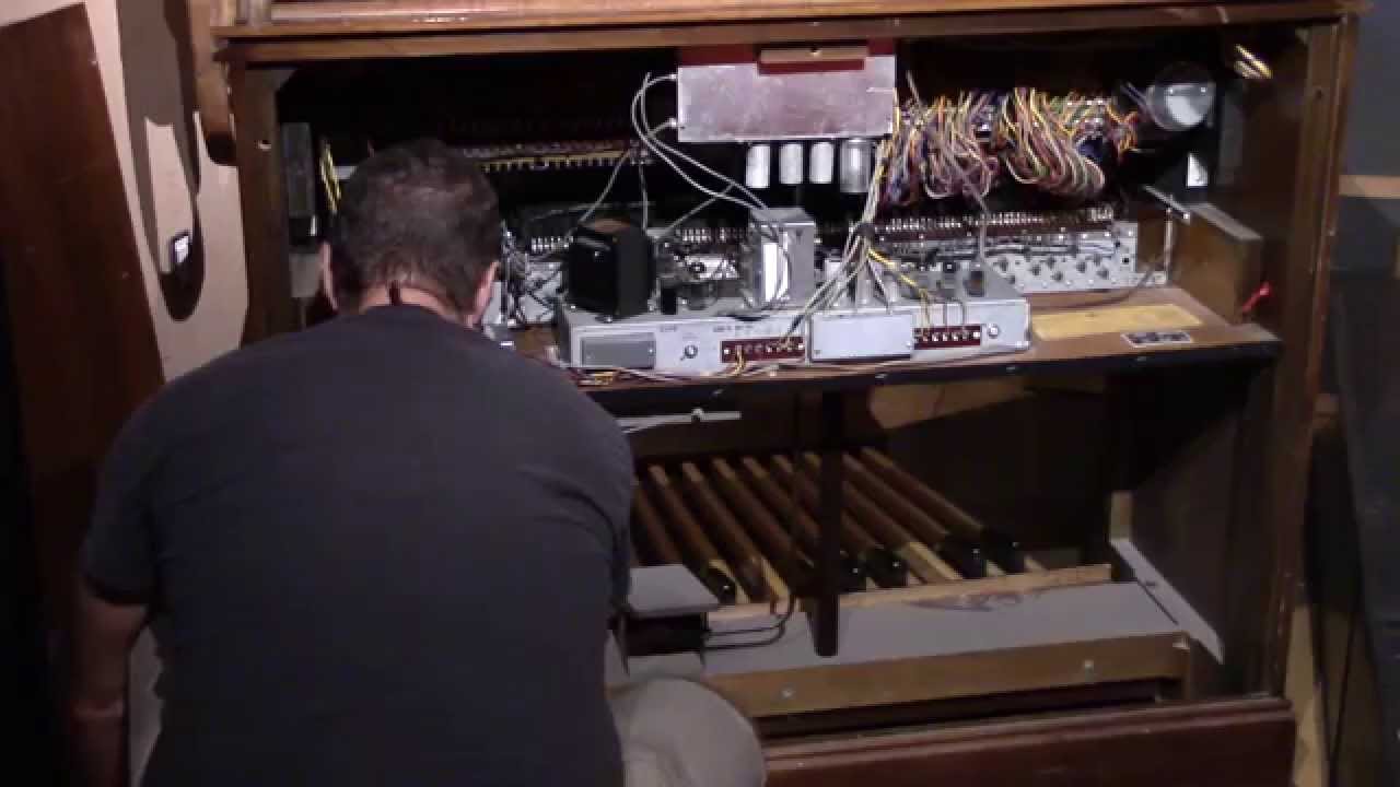 Hammond C - 3 / Лесли Техобслуживание - Sacred Ground Studios
