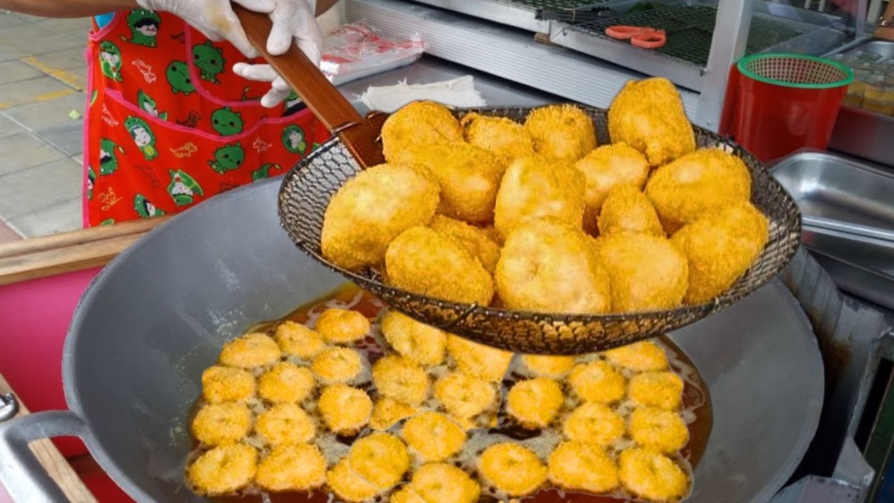 HUNDREDS Sold Every Day! Handmade Fried Shrimp Cake and Spring Rolls - Thai Street Food in Bangkok