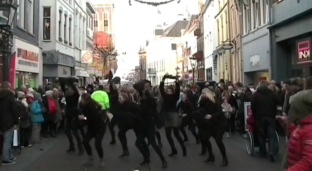 Flashmob 'Opening Hanzelijn' - RKDOS/Vuur&Vlam Produkties