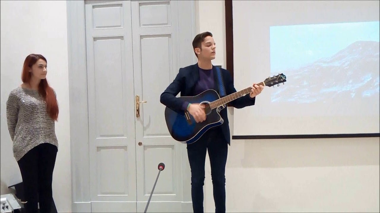 Ricostruire i pezzi distrutti - Francesco Laera