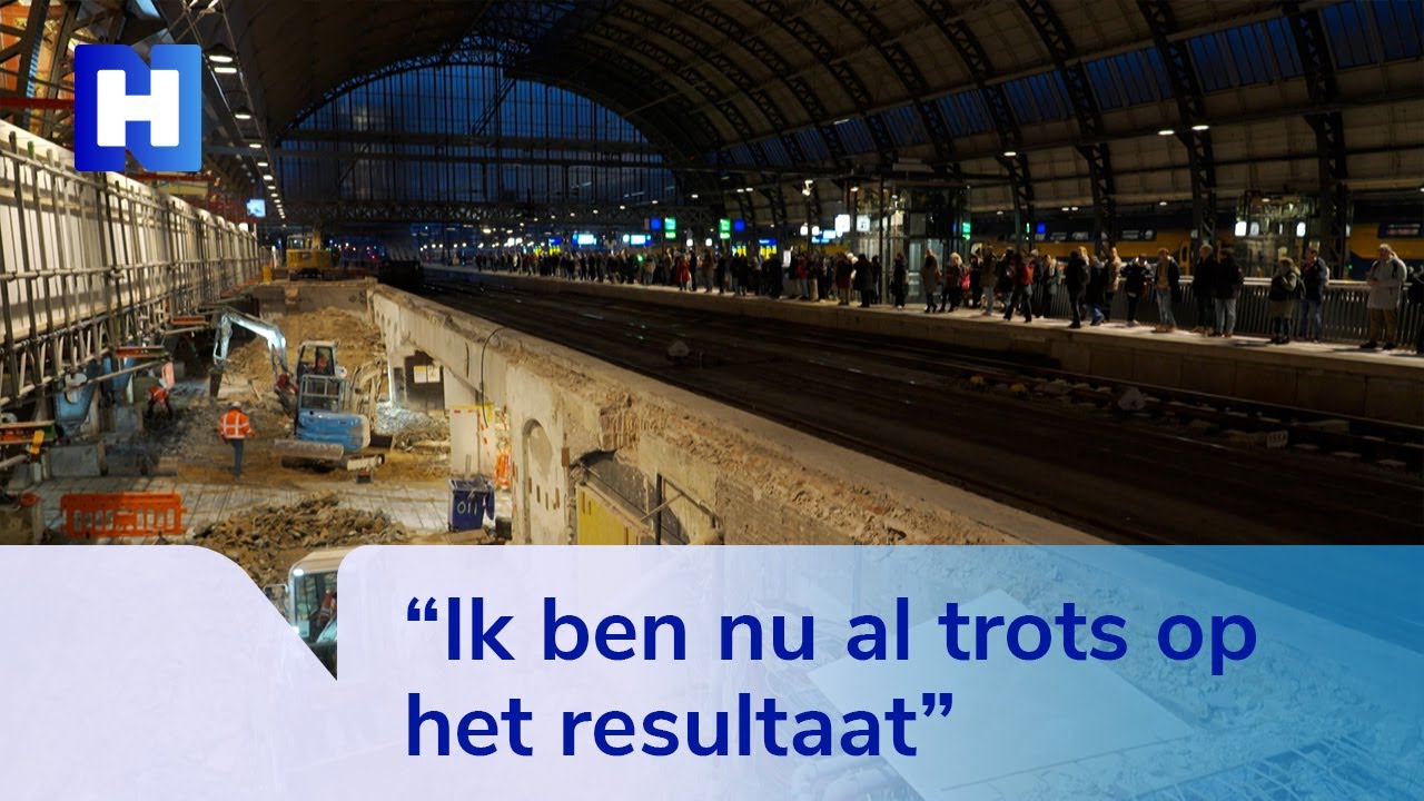 Zo ziet de bouwput op Amsterdam Centraal eruit: een groot gapend gat
