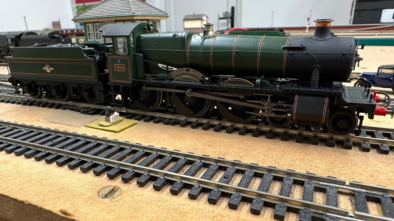 Accurascale GWR  ‘Torquay’ Manor 4-6-0 Steam Locomotive In BR Green (Late Crest)