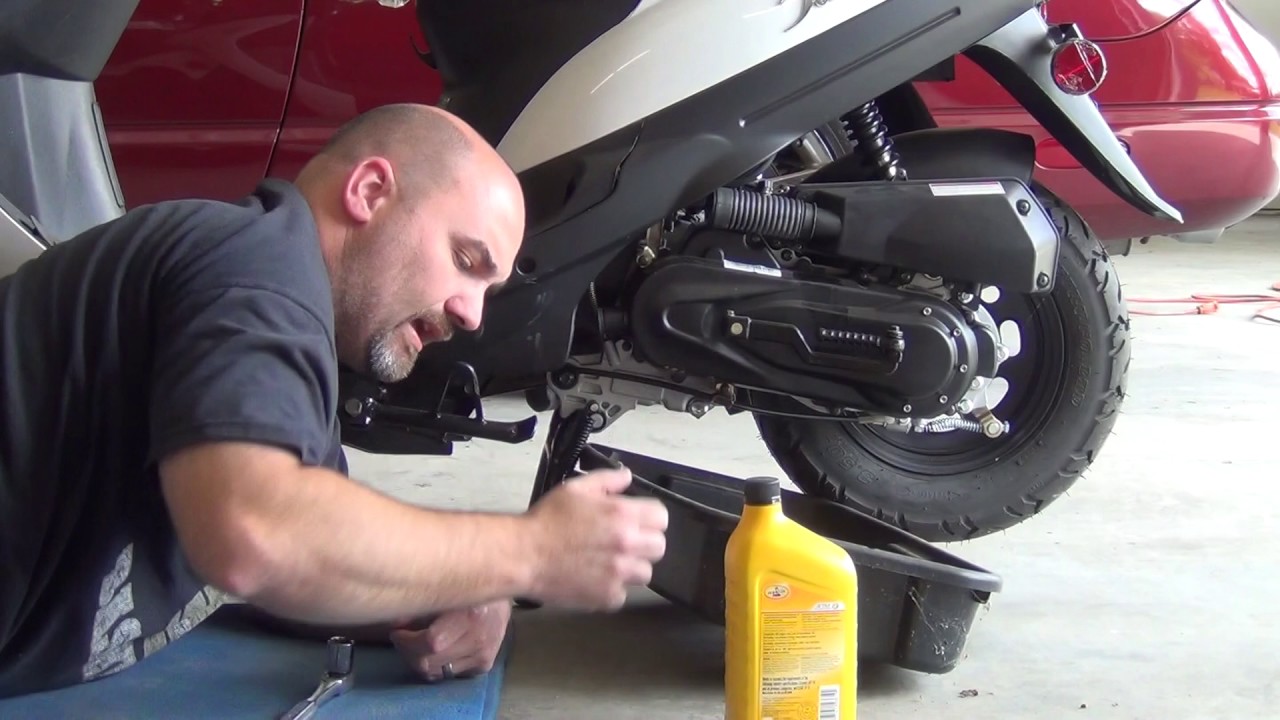 Project White Lighting 2: How to Properly Change The Oil In a 49cc Scooter