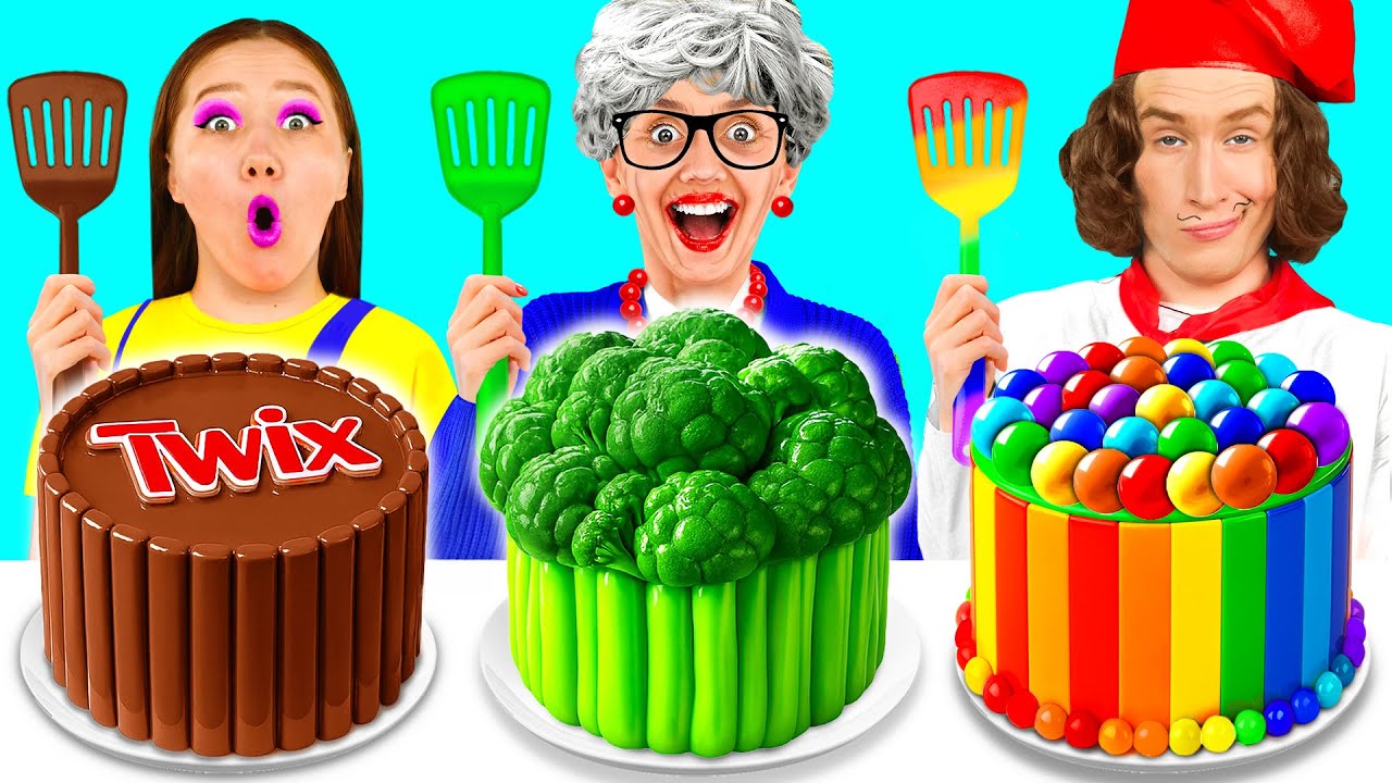 Eu vs Minha Vó No Desafio De Culinária | Batalha Comestível