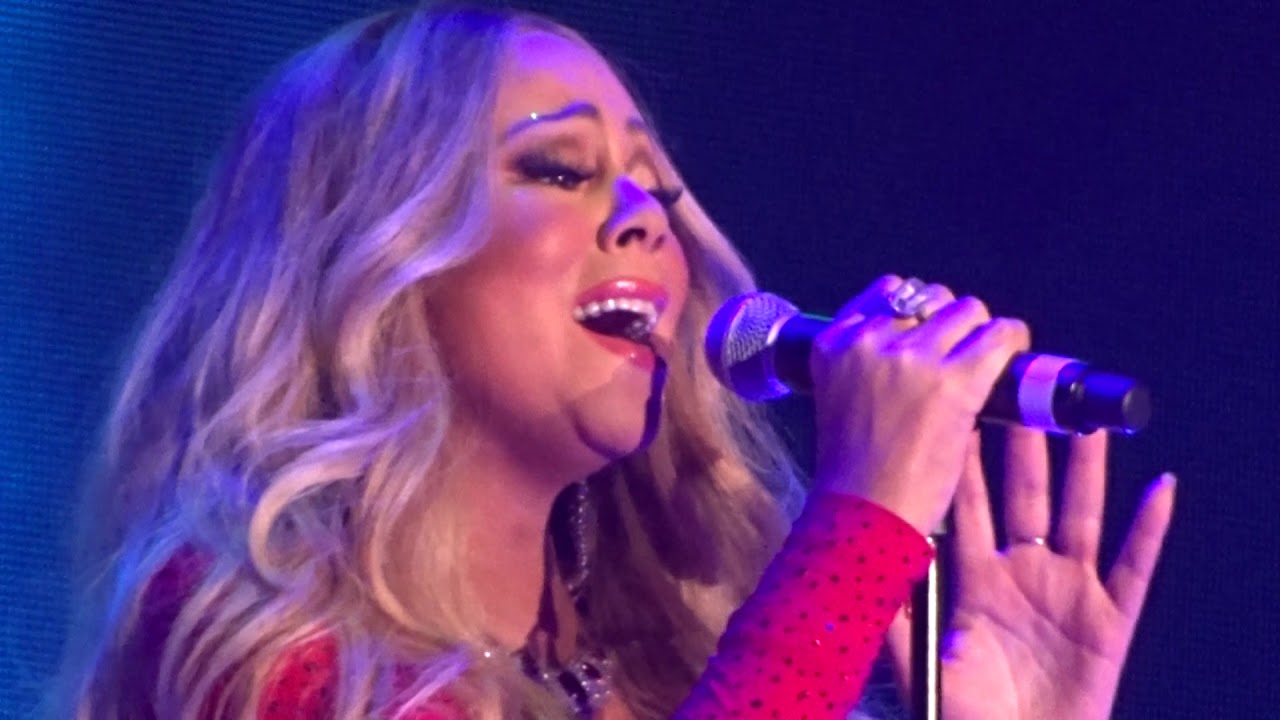 Mariah Carey - OH HOLY NIGHT - Paris FRANCE - 9 décembre 2017