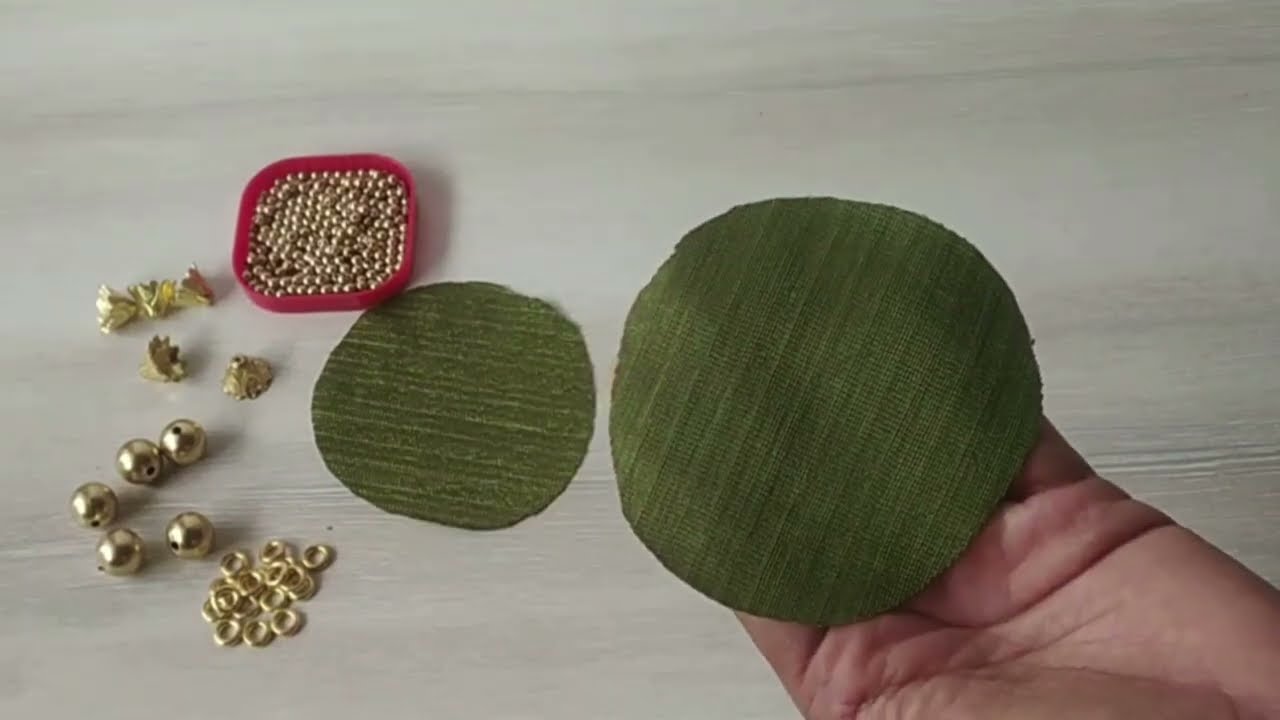 Beautiful Fabric Latkan Making at Home ll Simple Saree Tassel ll Saree Kuchu Design Tutorial