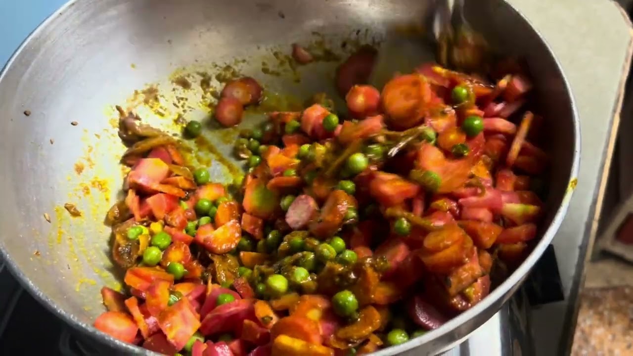 Aaj Ki Recipe - Gajar Matar Mix😋