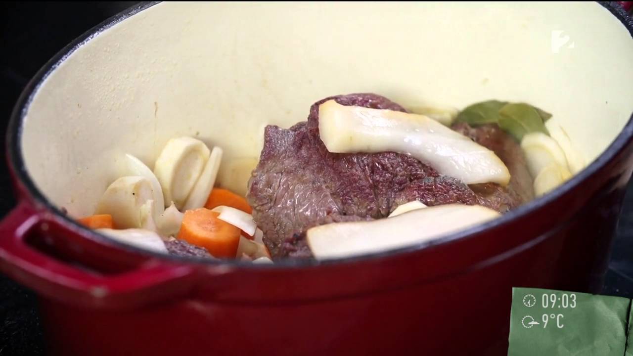 Vadas marhasült zsemlegombóccal (recepttel) - tv2.hu/mokka