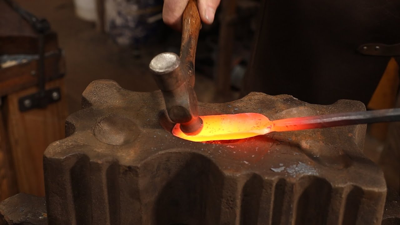 Viking inspired spoon auger