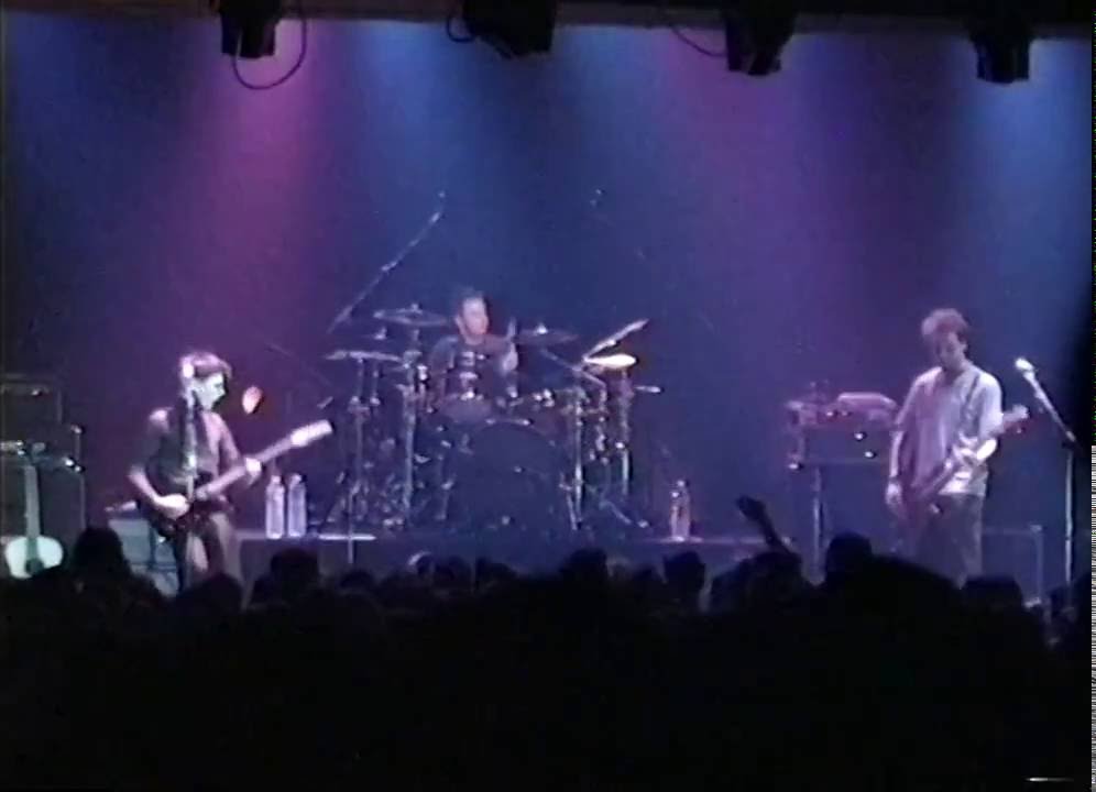 MUSE - Recess - Live @ Espace Julien, Marseille  - 01/13/2000 - [720p@50fps]