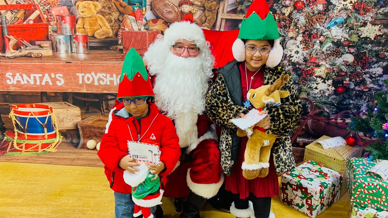 Santa Claus in Winter Wonderland 🎅 Community Christmas Celebration in USA #christmas #santaclaus 