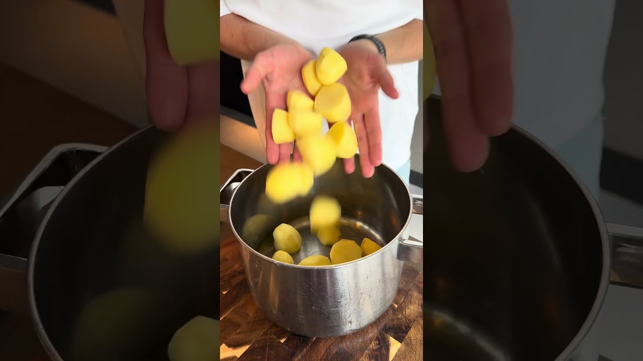 Spruitjesstamppot met rode ui | Bonuskoken met Lekkerseb | Allerhande