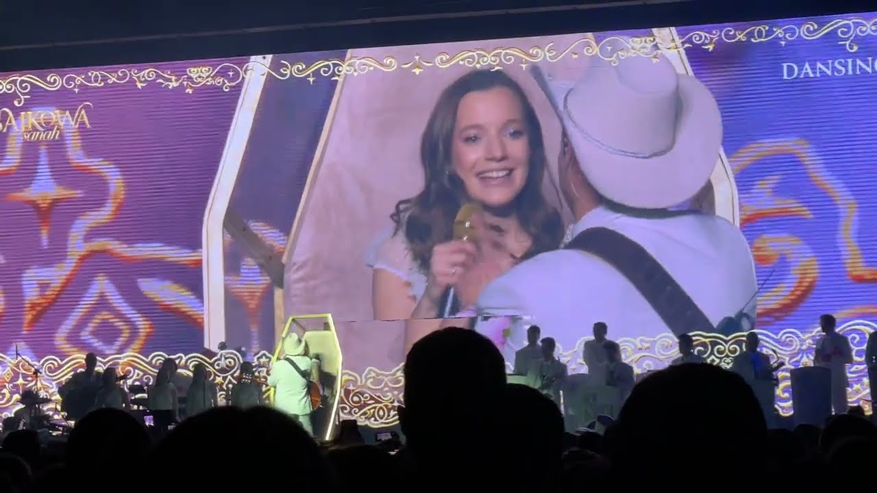 sanah - Pocałunki (M. Pawlikowska-Jasnorzewska) (Live Warszawa 2024)