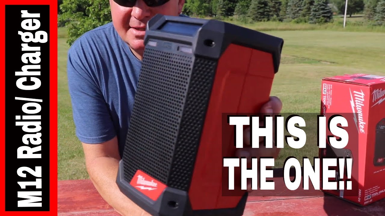 NEW MILWAUKEE M12 JOBSITE RADIO & BATTERY CHARGER 