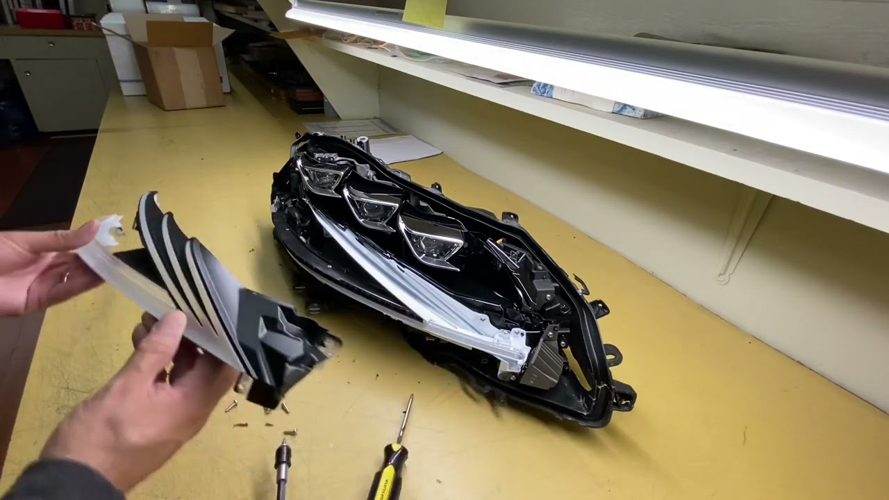 LS500 2020 LED HEADLIGHT TEARDOWN
