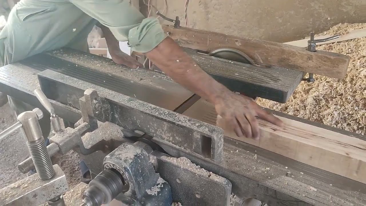 woodworking #wooddesigner #carpentry #woodwork #baltistan#gb 