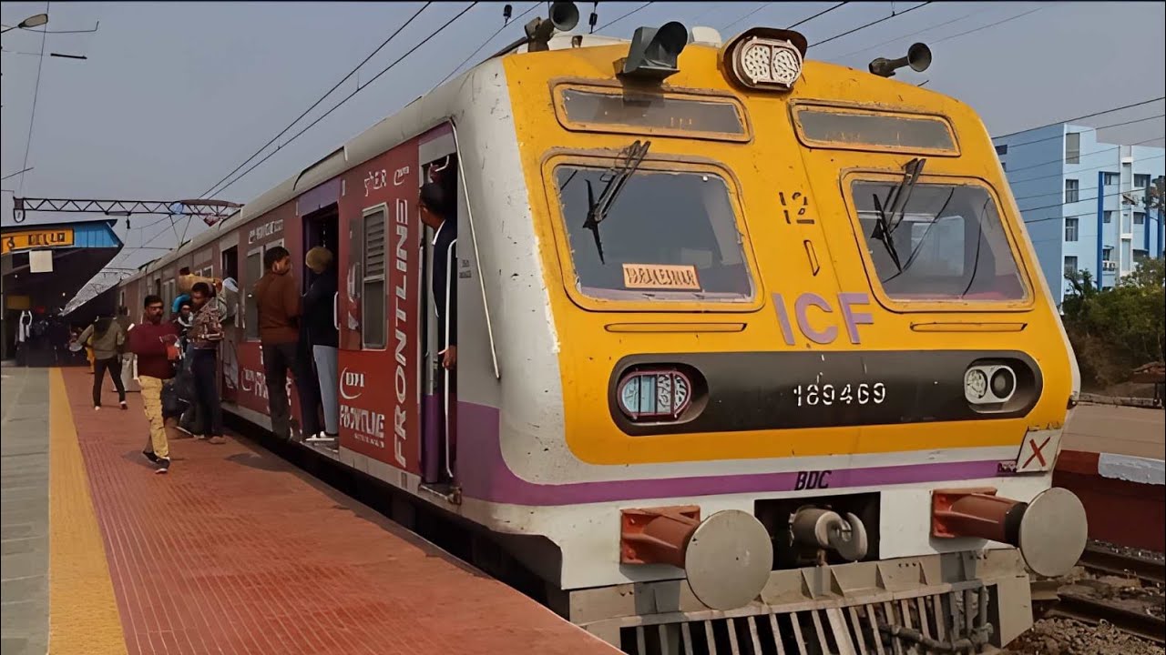 Back to Back Different types Local Train stoppage at belur | Pundooah + Tarkeshwar+ Bardhaman Local 