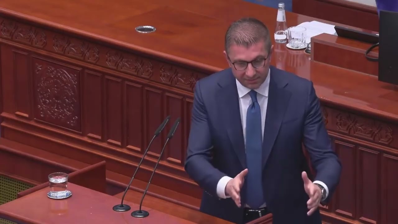 Мицкоски: Няма да отстъпя нито милиметър пред средновековците от България
