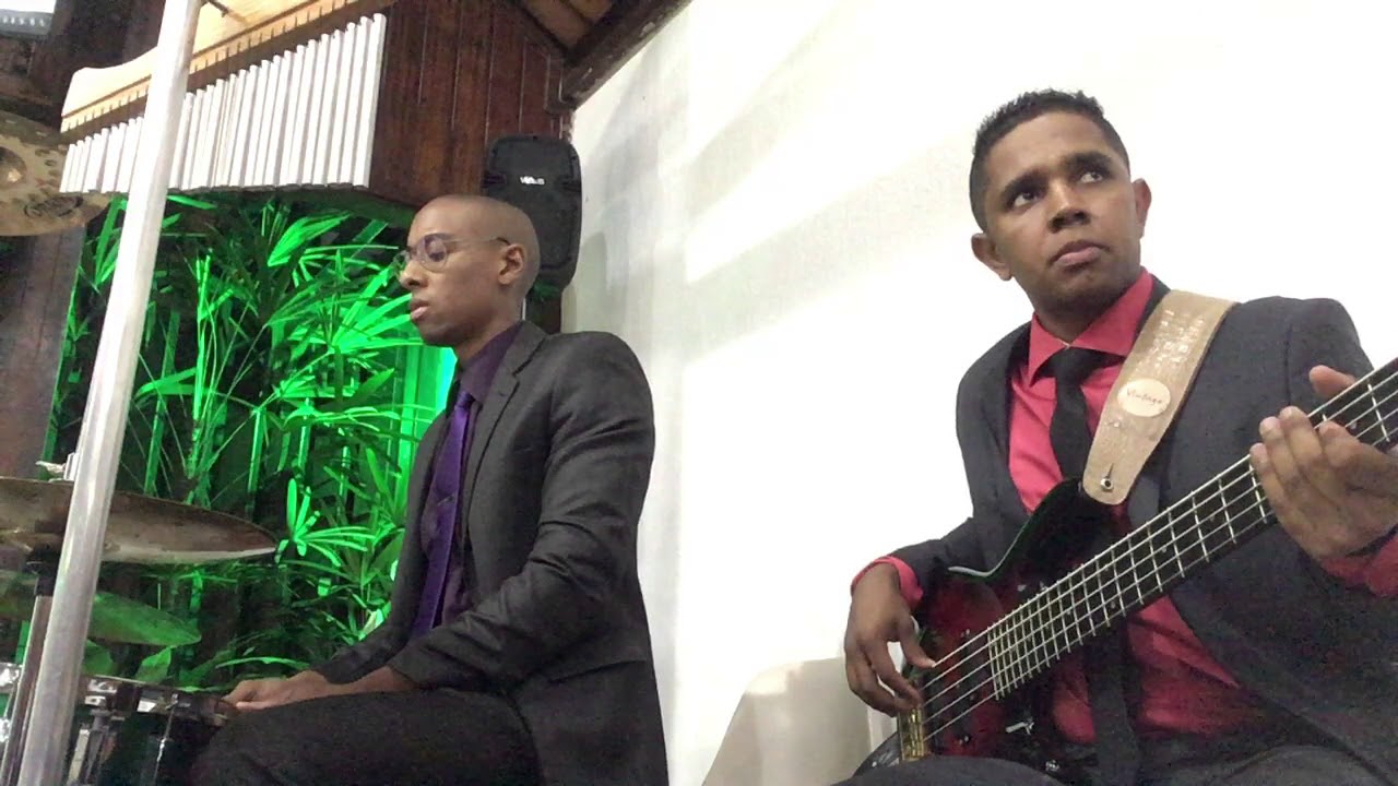 Eu confio em ti senhor- ICM.   Baixo e Bateria