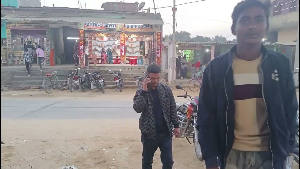 Bhuja party with friends.                                             3rd vloge please subscribe 🙏