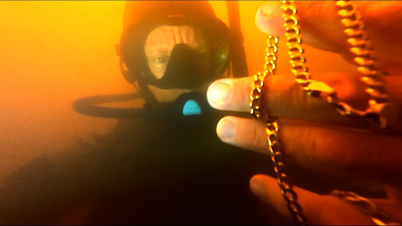Found BIGGEST Gold Chains!! Diving EXCITING Rope Swing