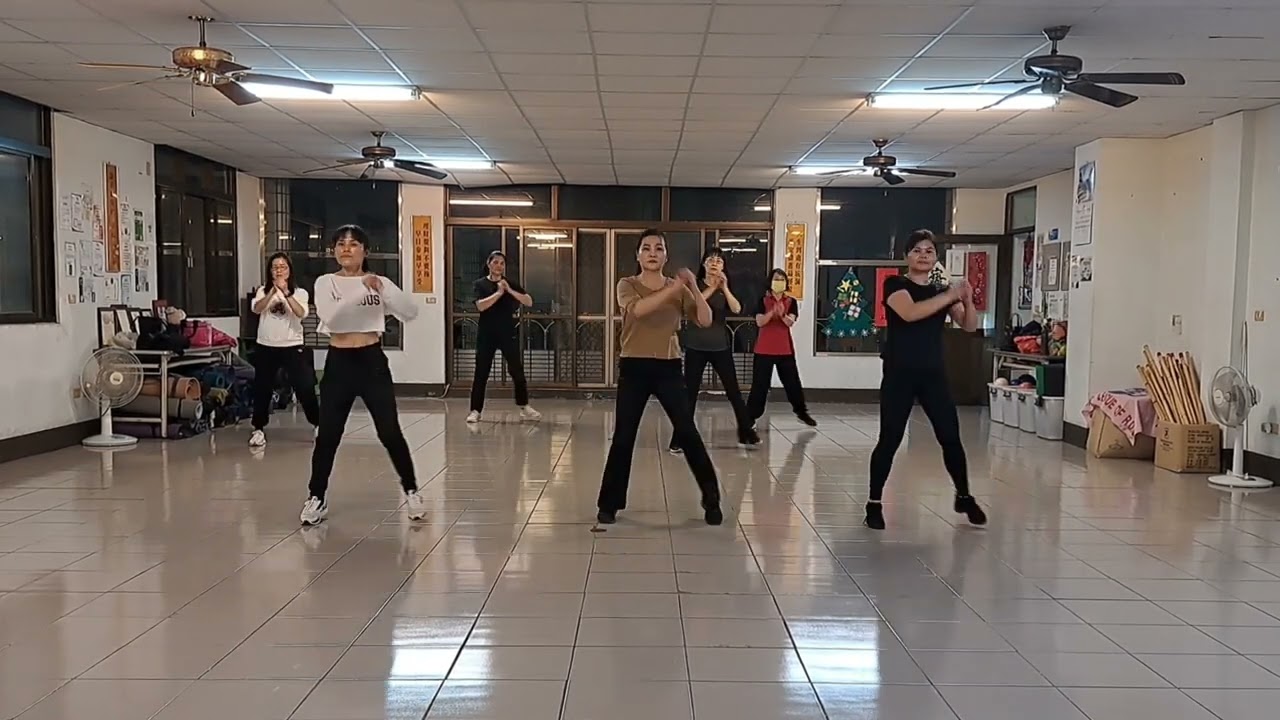 284 新年大吉 -2026新年新歌｜廣場舞｜健身操｜有氧運動｜潮流舞｜爵士舞｜尊巴舞（指導老師：黃鈺媄）
