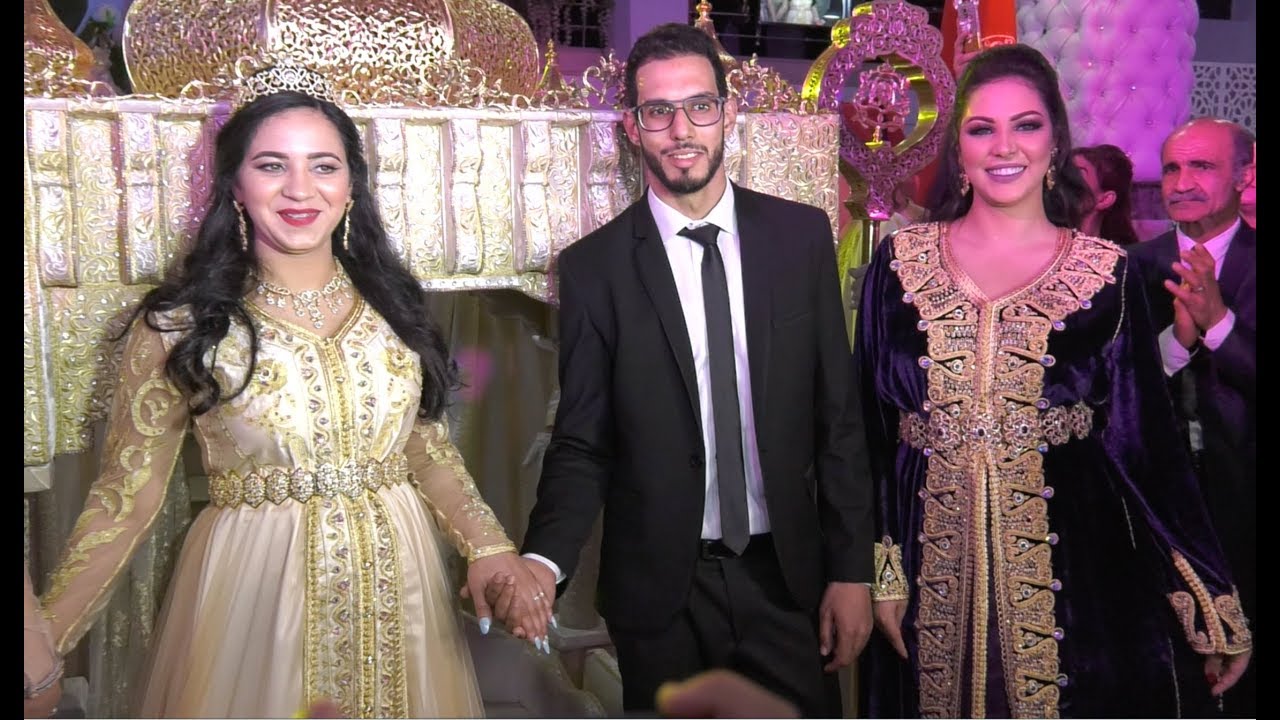 شاهد أجواء الفرح عند ابتسام تسكت وهادو هوما الفنانين لي جاو للعقيقة