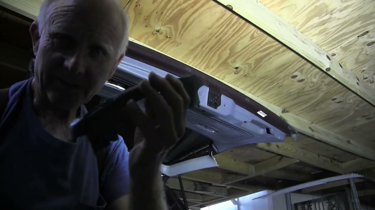 Unlocking And Replacing A Stuck Honda Pilot Hatch