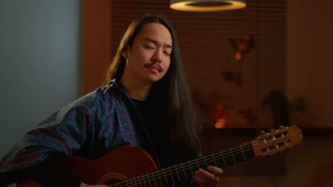 Assum Preto | Viol&atilde;o por Arthur Endo