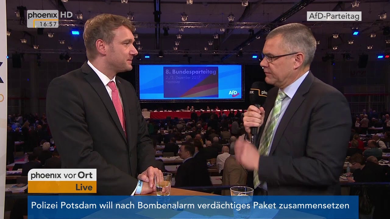 Andr&eacute; Poggenburg im Interview auf dem AfD-Bundesparteitag am 02.12.2017